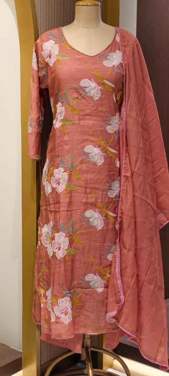 Elegant Applique Look Floral Embroidered 3-Piece Crush Surat Mul-Chanderi Full Suit Set With Dupatta- 15431
