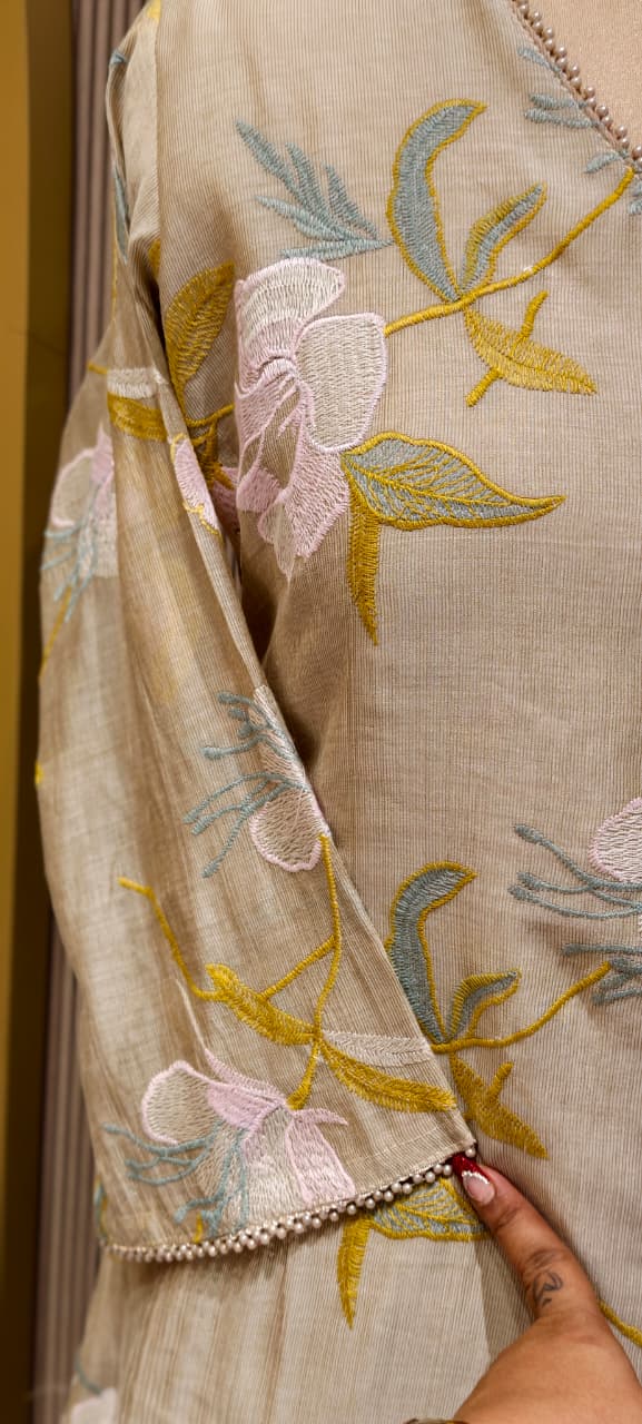 Elegant Applique Look Floral Embroidered 3-Piece Crush Surat Mul-Chanderi Full Suit Set With Dupatta- 15431