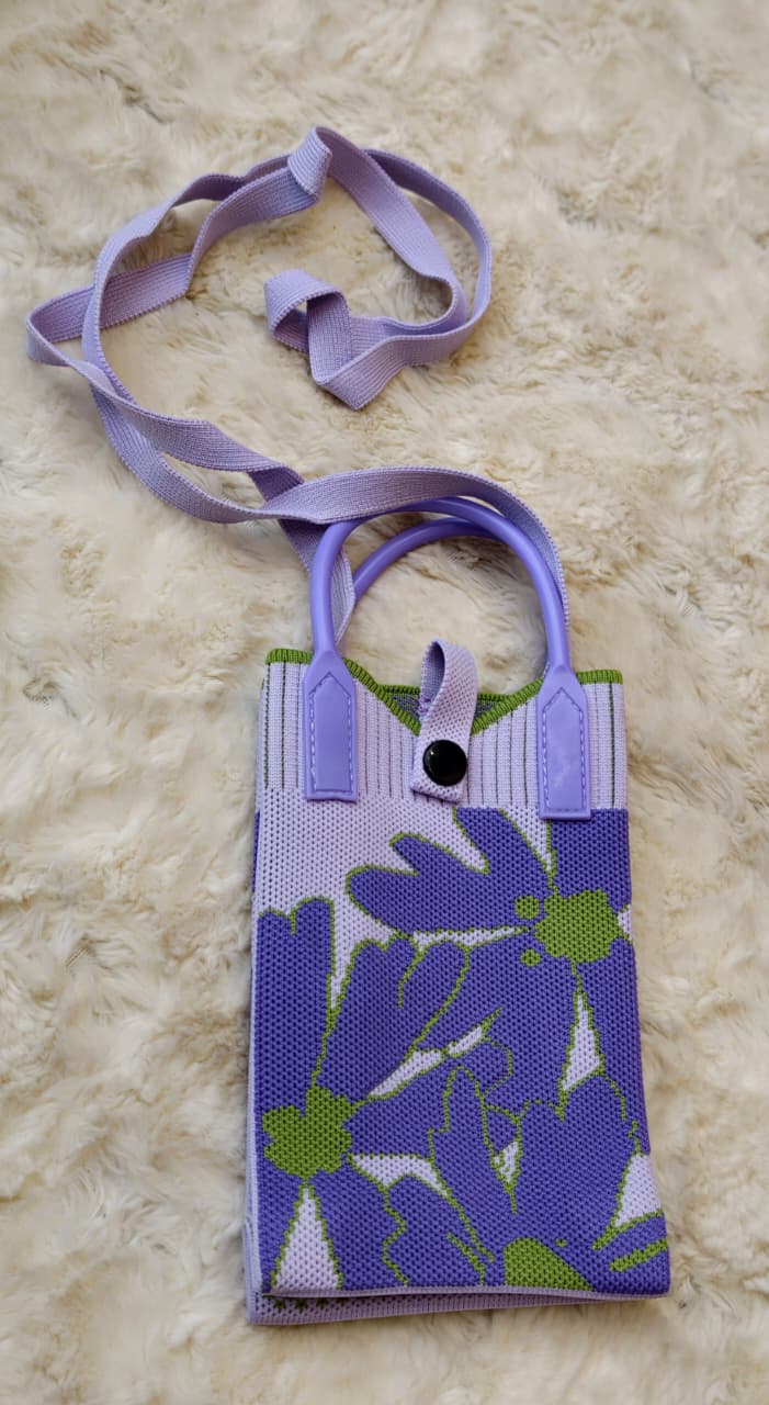 Elegant Soft Knitted Mobile Phone Sling Bag for Women & Girls, Cute Daisy Pattern Crossbody