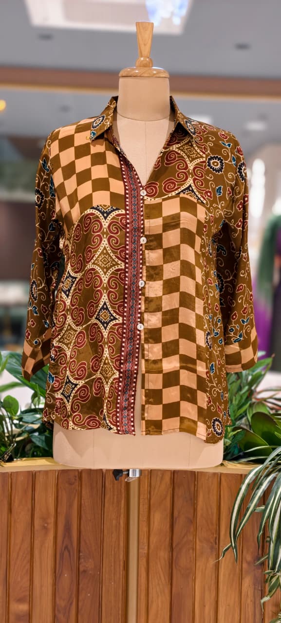Checkerboard Rounded Print Dual Tone Crepe Shirt- 15434