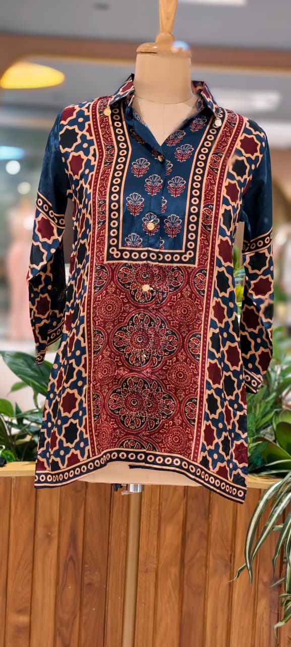 Geometric Block Print Dual Toned Casual Crepe Shirt- 15434