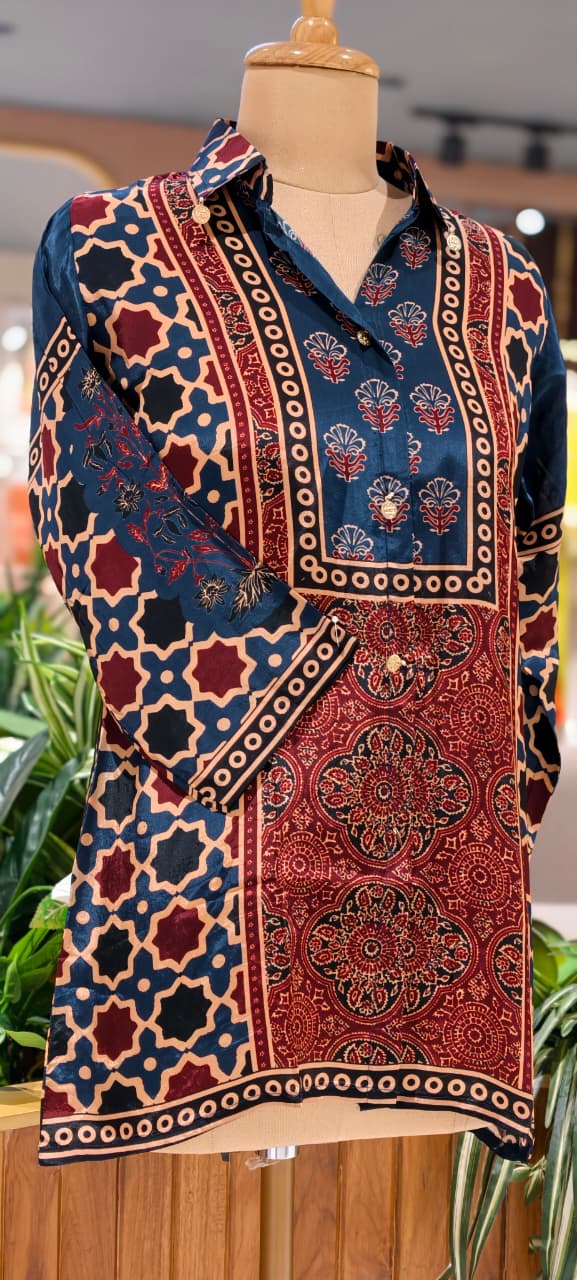 Geometric Block Print Dual Toned Casual Crepe Shirt- 15434