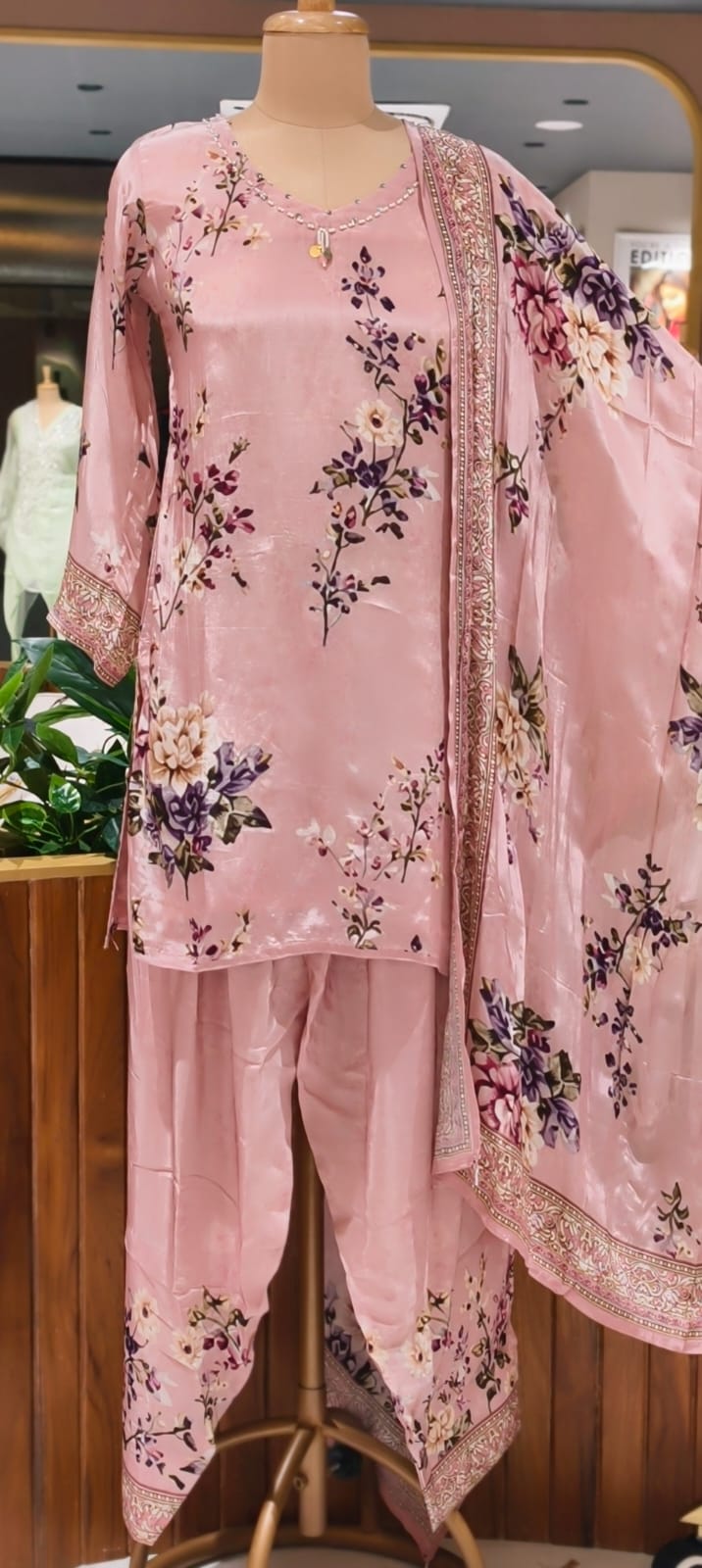 Fine Digital Floral Print Graceful Mauve Crepe Full Suit Set With Dupatta & Farsi Bottom- 15513