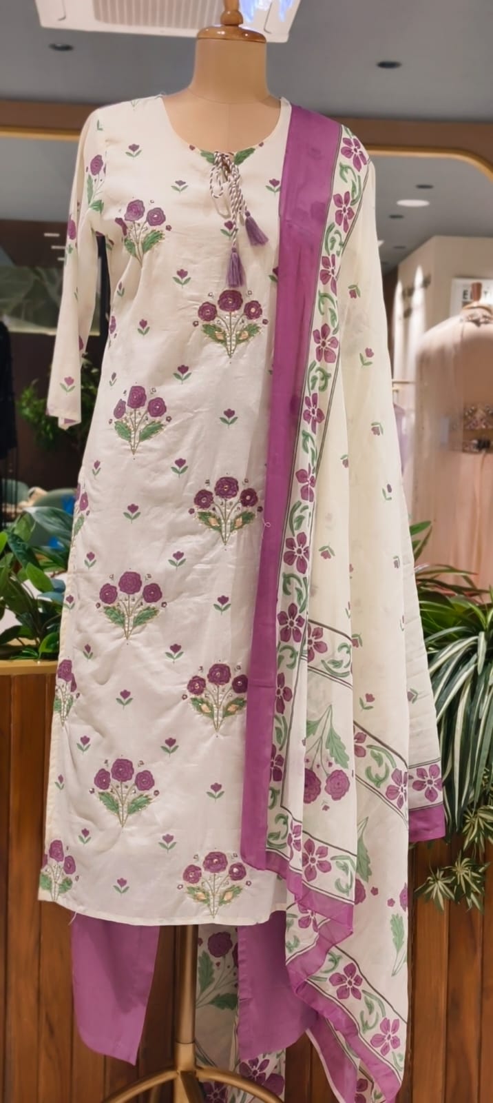 Cute Floral Motifs Watermark Look Tassel Accent Straight Cotton Full Suit Set With Dupatta- 15666
