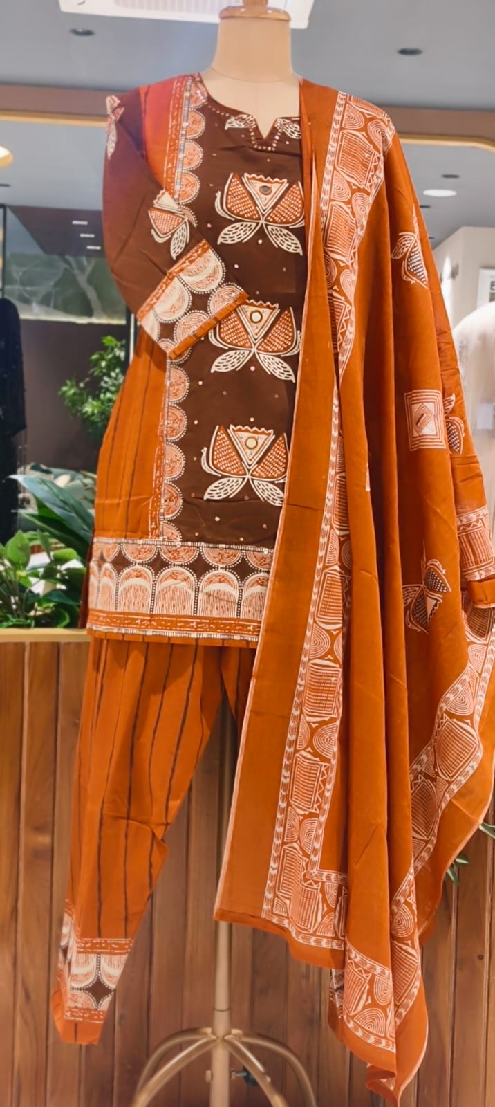 Heritage Floral Lotus Designer Cotton Kurti Pant with Dupatta Premium Suit Set –15680