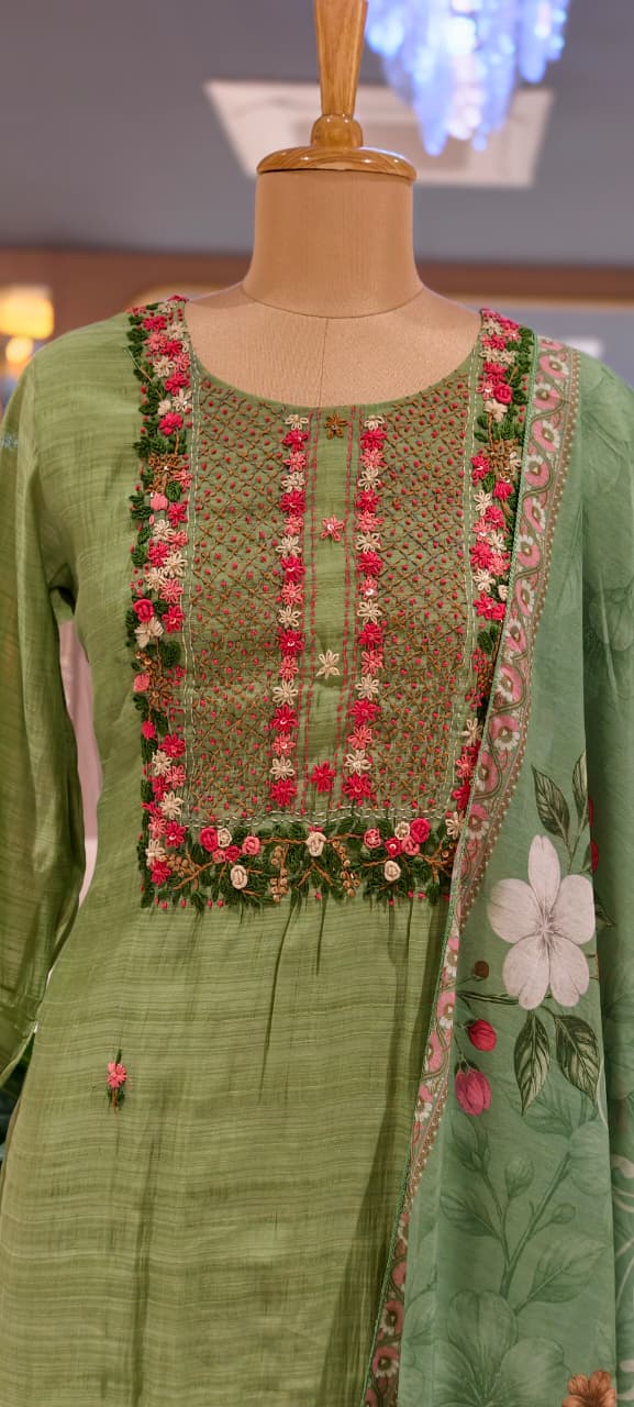 Surat Mul Chanderi Floral Thread Embroidered Ethnic Full Suit Set With Printed Dupatta- 15747