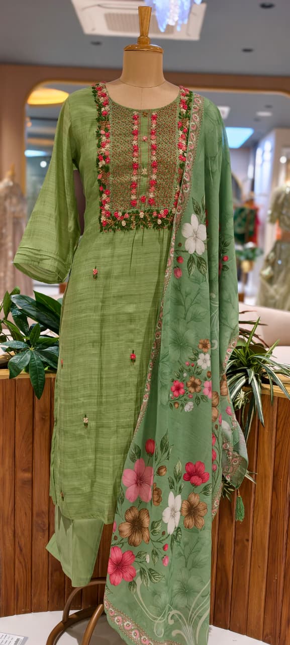 Surat Mul Chanderi Floral Thread Embroidered Ethnic Full Suit Set With Printed Dupatta- 15747