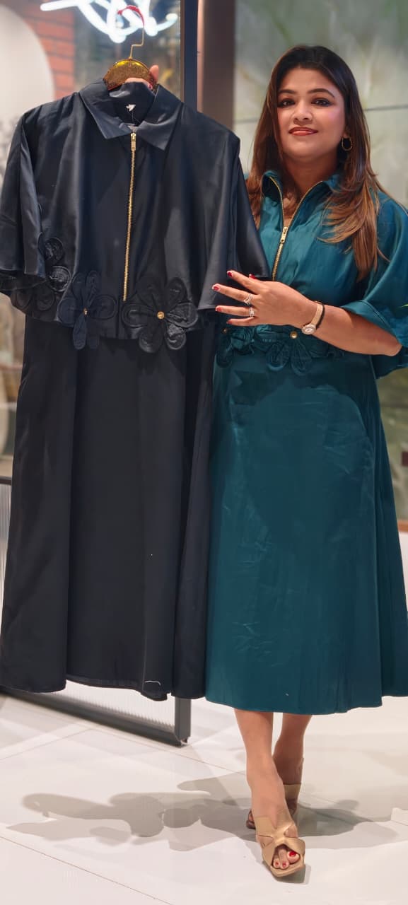 Glaze Cotton Western Style Classy Look Floral Cut-Work Stunning Chain Accent Frock- 15396