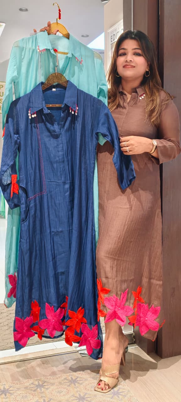 Floral Applique Cut-Work Stylish Collar Mul-Chanderi Frock- 15645 (Slightly Lean Fit)