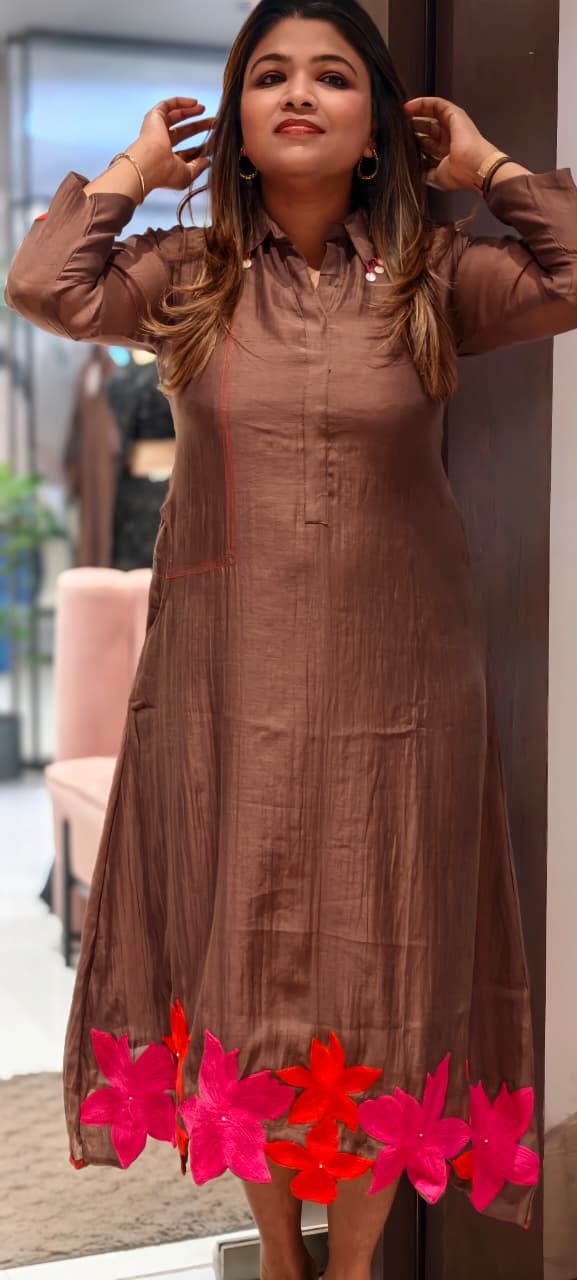 Floral Applique Cut-Work Stylish Collar Mul-Chanderi Frock- 15645 (Slightly Lean Fit)