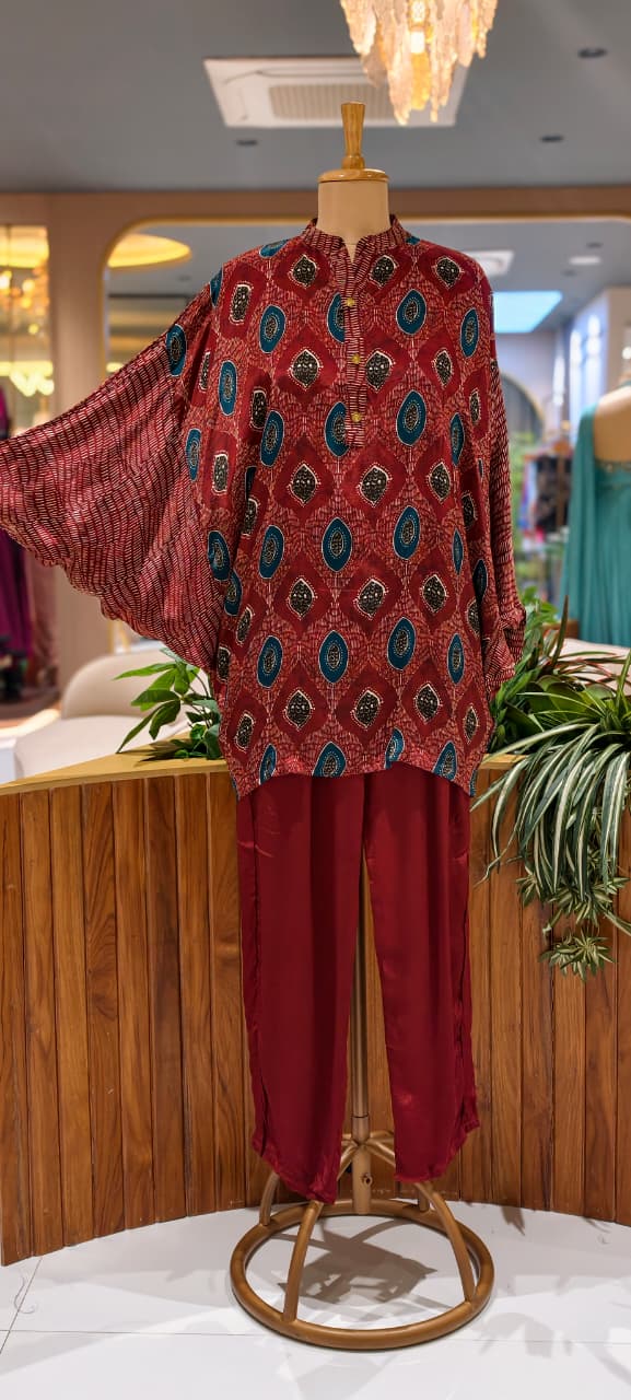 Oversized Abstract Linear Print Unqiue Look Kaftan Style Pure Crepe Co-Ord Set- 15632