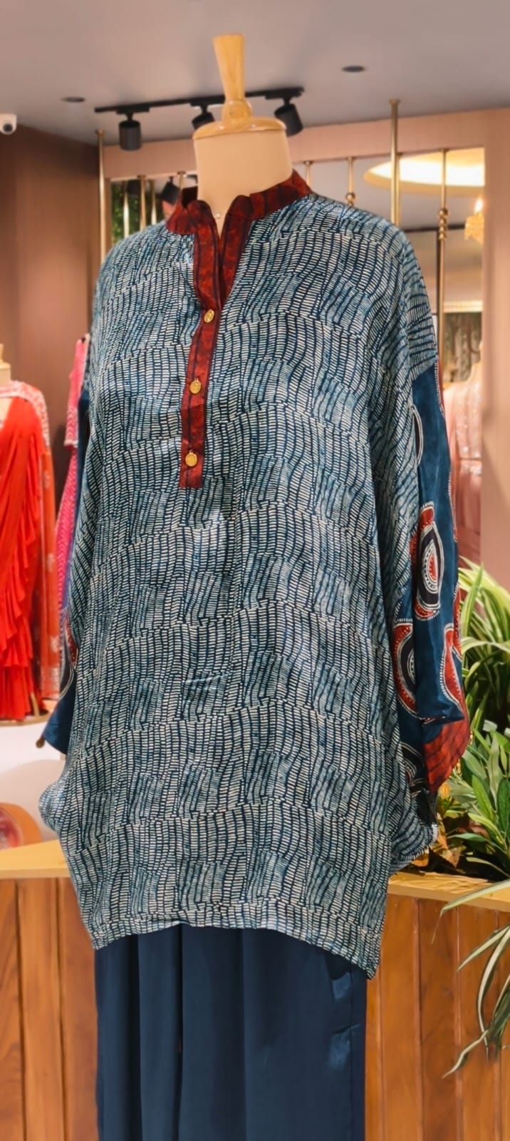Oversized Abstract Linear Print Unqiue Look Kaftan Style Pure Crepe Co-Ord Set- 15632