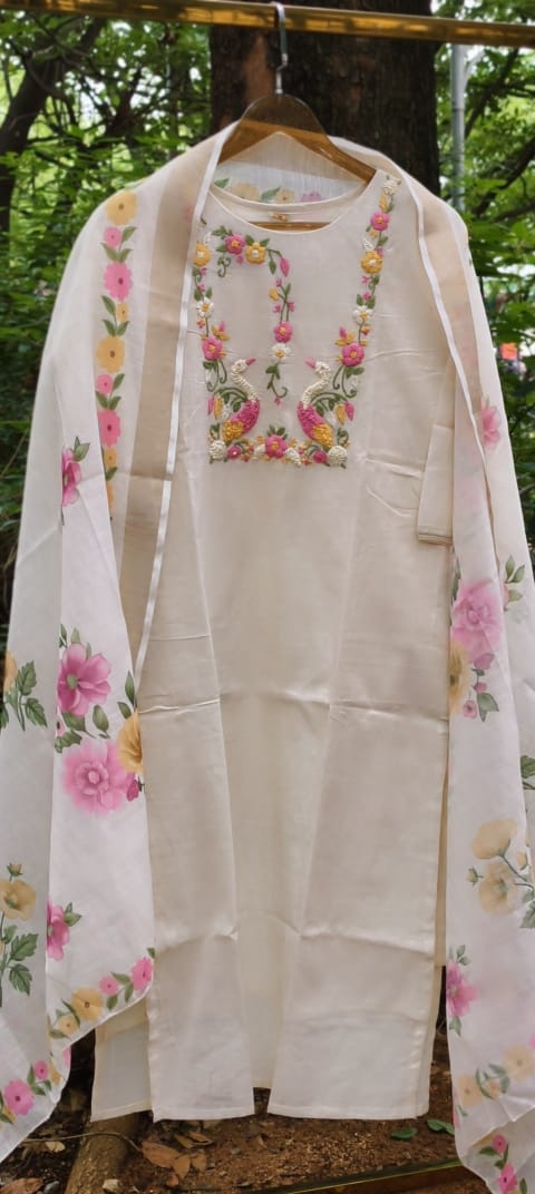 Crochet Gardenia Swan Embroidered Kora Cotton Full Suit Set With Dupatta- 14689