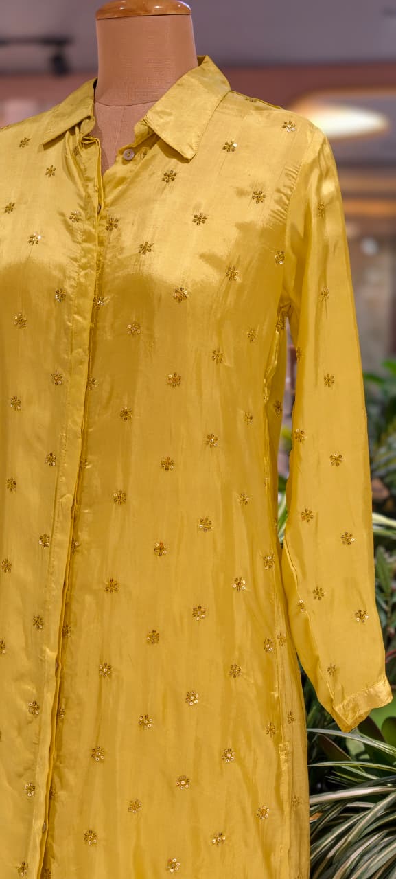 Contemporary Embroidered Muslin Fabric Co-Ord Set – Stylish Long Kurta with Comfortable Wide-Leg Pants- 15817