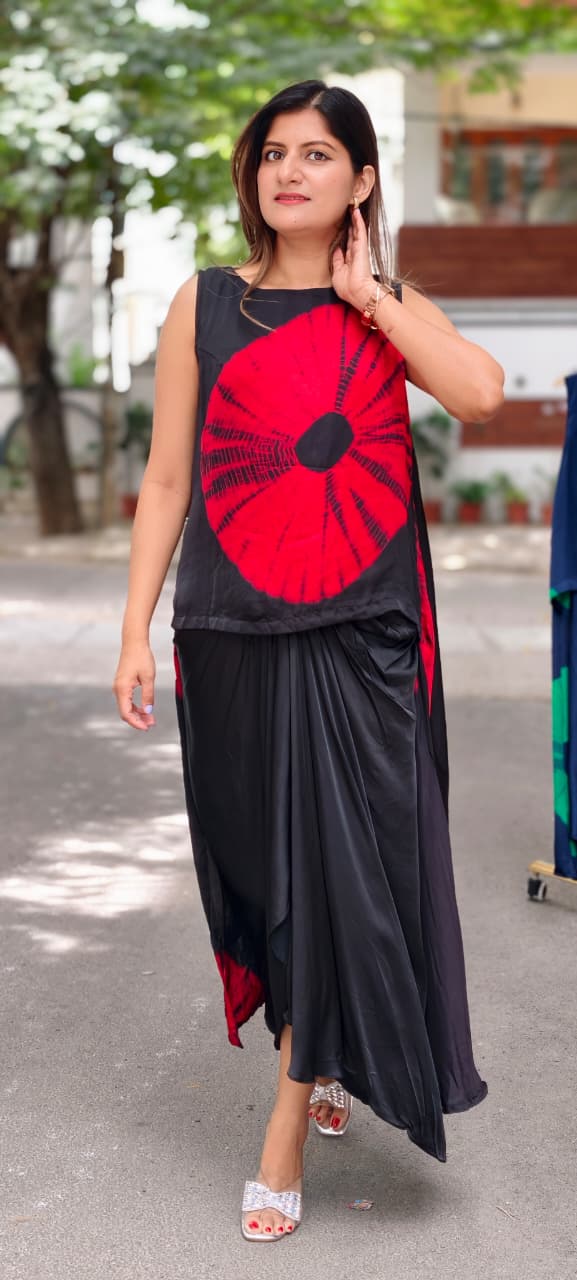 Tie-Dye Rounded Diagonal Patch Prints Dual Tone Sleeveless Flared Top With Matching Drape Skirt- 16009