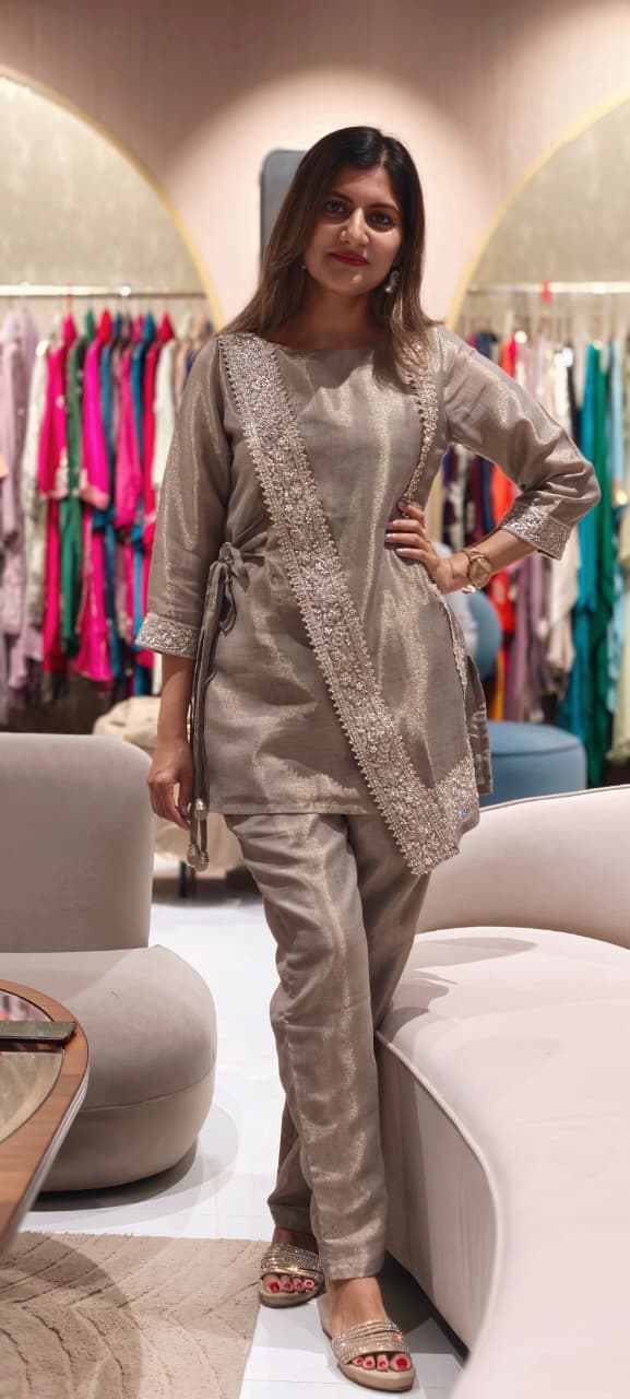 Ivory Over Lay Look Side Knotted Shimmer Embroidered Outline Premium Tissue Co-Ord Set- 15774