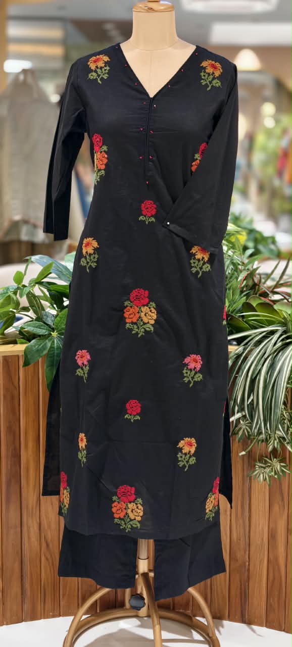 Cross-Stitch Abstract Floral Embroidery Straigth Cotton Full Suit Set With Dupatta- 16093