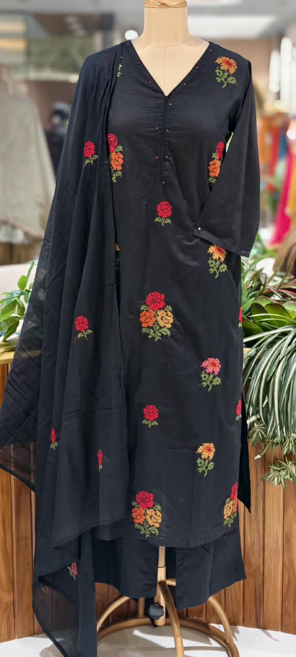 Cross-Stitch Abstract Floral Embroidery Straigth Cotton Full Suit Set With Dupatta- 16093