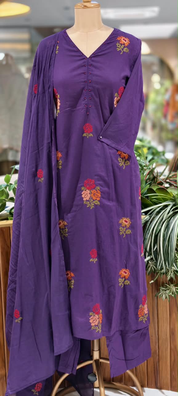 Cross-Stitch Abstract Floral Embroidery Straigth Cotton Full Suit Set With Dupatta- 16093