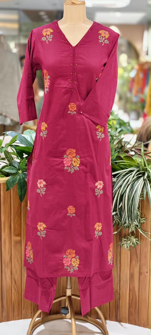 Cross-Stitch Abstract Floral Embroidery Straigth Cotton Full Suit Set With Dupatta- 16093