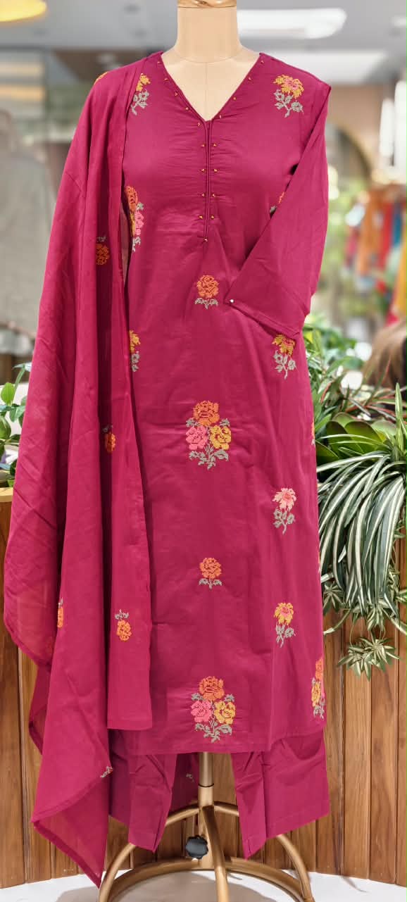 Cross-Stitch Abstract Floral Embroidery Straigth Cotton Full Suit Set With Dupatta- 16093