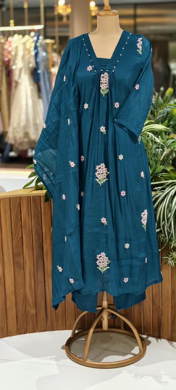 Very Suttle Cute Floral Cut-Dana Embroideries Pleated A-Line Surat Mul-Chanderi Full Suit Set With Dupatta- 16037