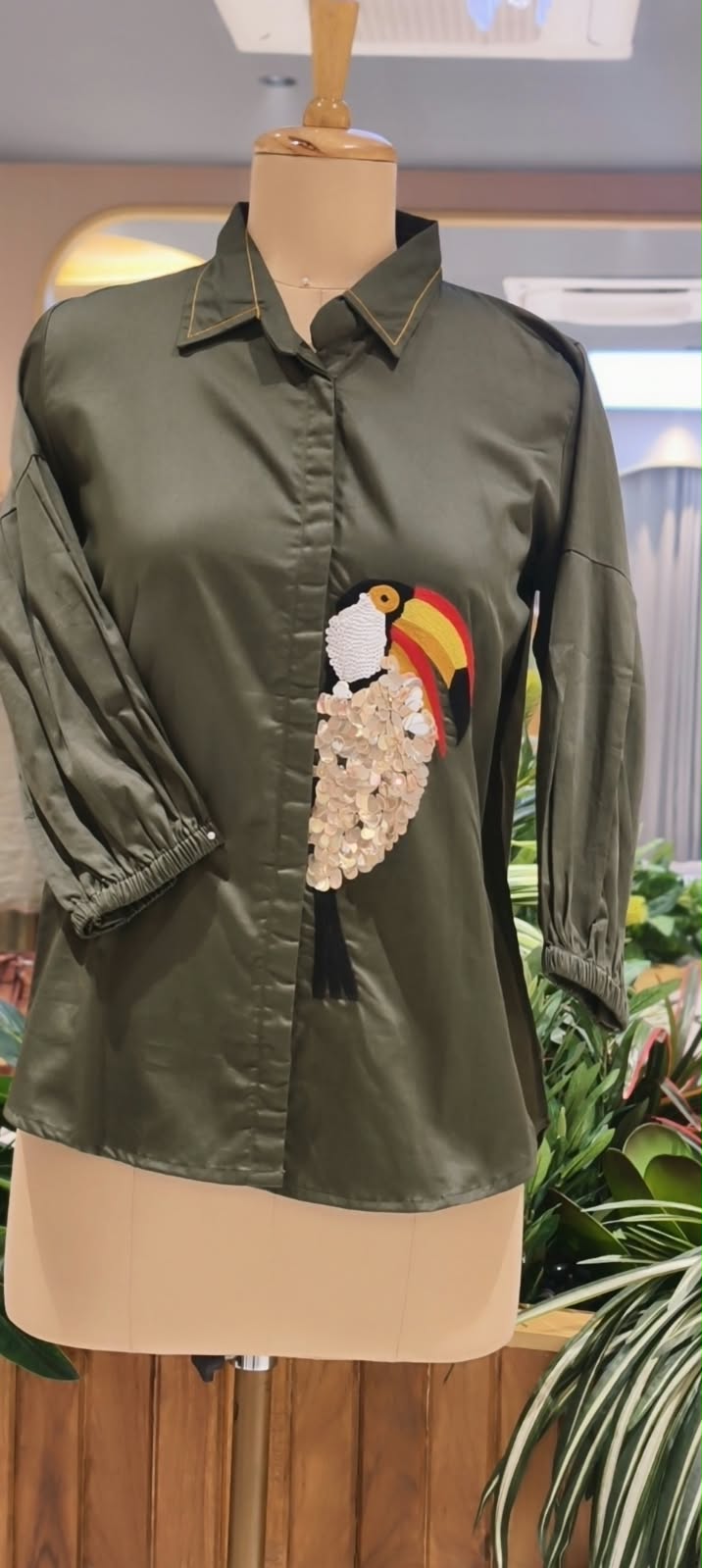 Collared Button-Down Shirt featuring Sequined Toucan Bird Motif Patch & Gathered Balloon Sleeves- 16115