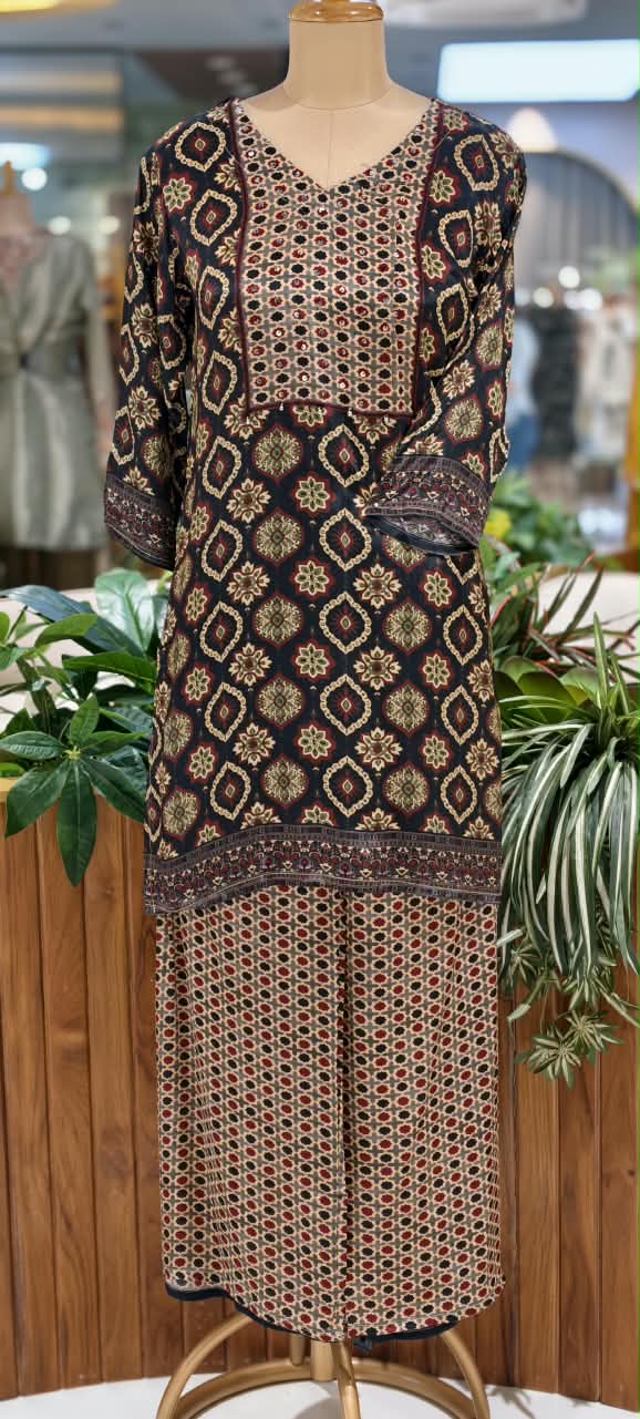 Black & Maroon Geometric Print Kurta with Matching Palazzo Pants Co-Ord Set- 15239