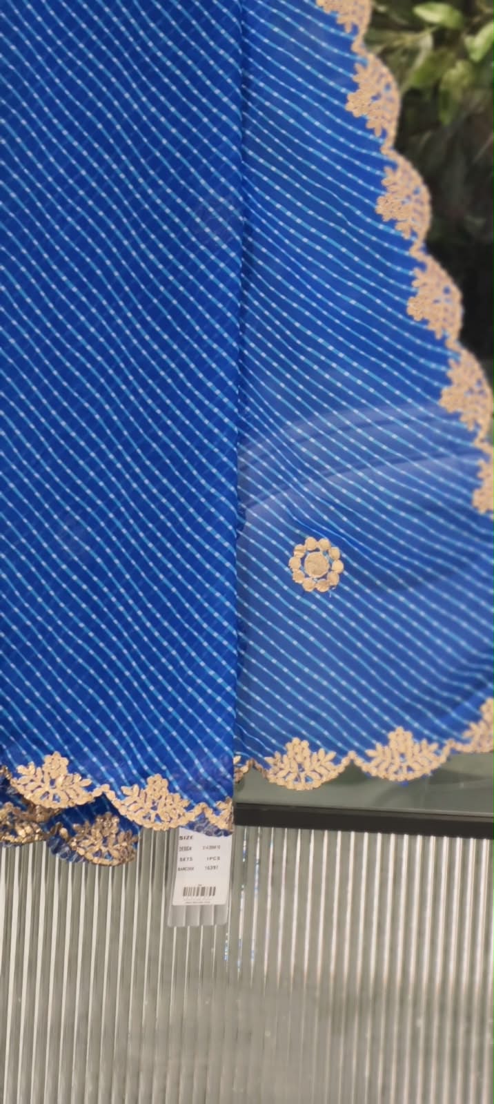 Leheriya Bandhani Dupatta with Gold Cutwork Lace Border- 16397