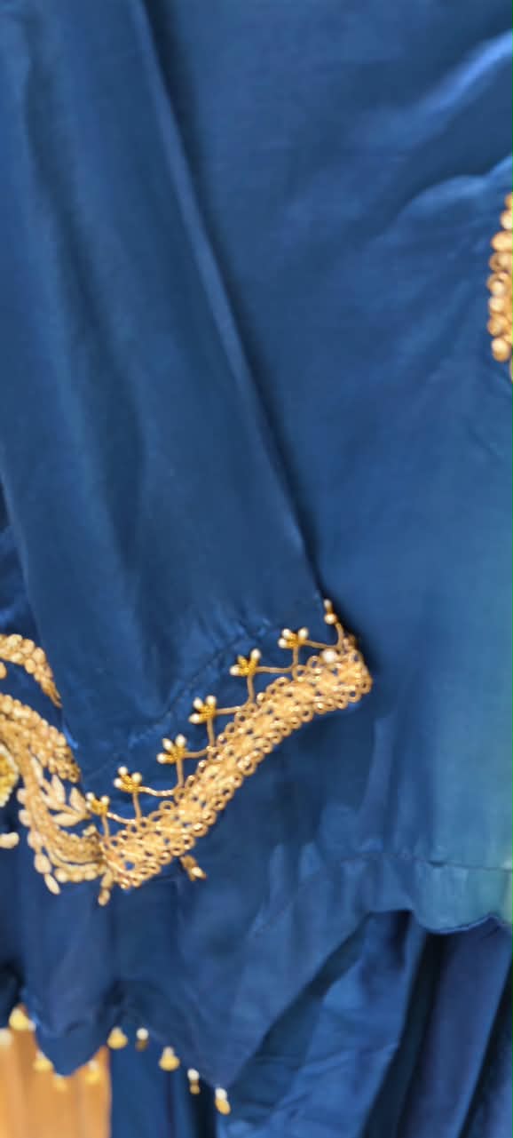Delicate Zardosi Kundan Look Embroidered Work Twin Contrasted Indo-Wear High-Low Kurta With Drape Bottom- 16415