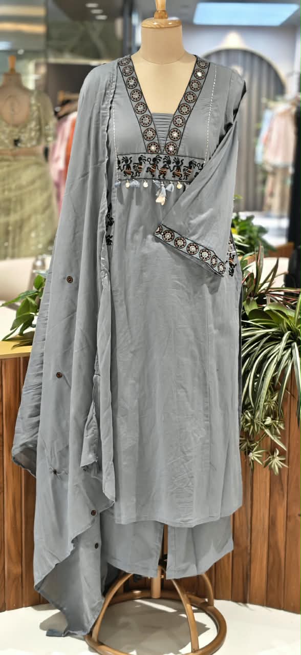 Tribal Inspired Dancing Motifs Pocket Elegance Cotton Full Suit Set With Dupatta- 16490