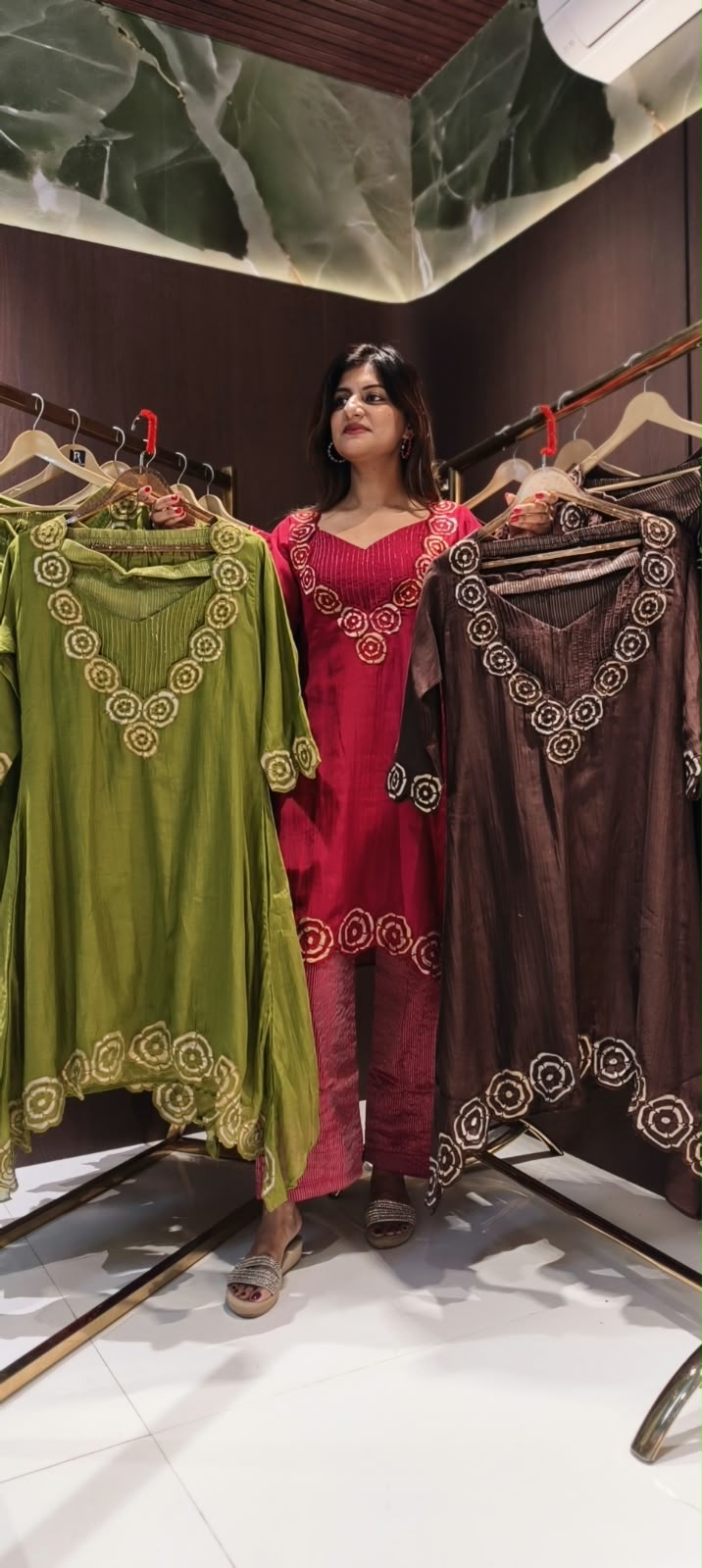 Embroidered Floral Cut-Work Outline Matching Mul-Chander A-Line Kurta With Bustier & Striped Tissue Bottom- 16460