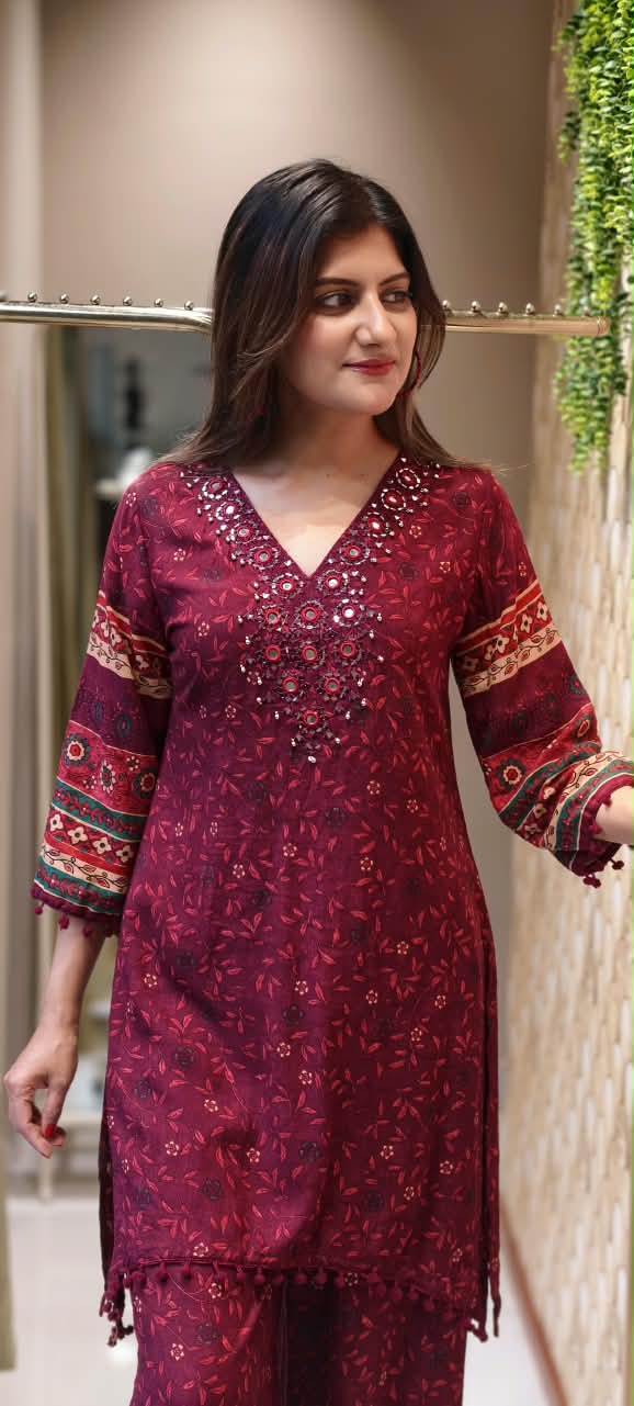 Bohmeian Real Mirror Touch Neckline Tiny Floral Printed Slub Cotton Kurta Pant Set- 16389
