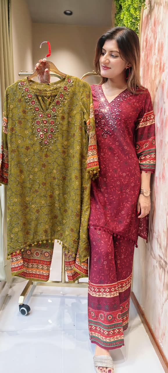 Bohmeian Real Mirror Touch Neckline Tiny Floral Printed Slub Cotton Kurta Pant Set- 16389