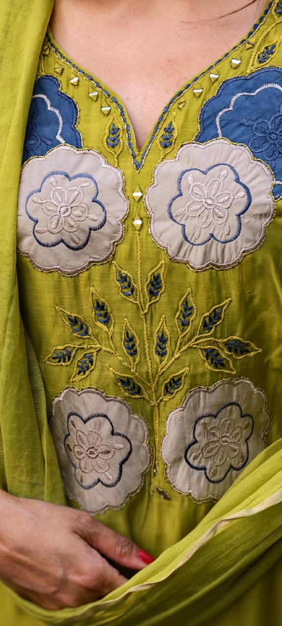 Floral Patch Embroidered Yoke Surat Mul-Chanderi A-Line Full Suit Set With Dupatta- 16508