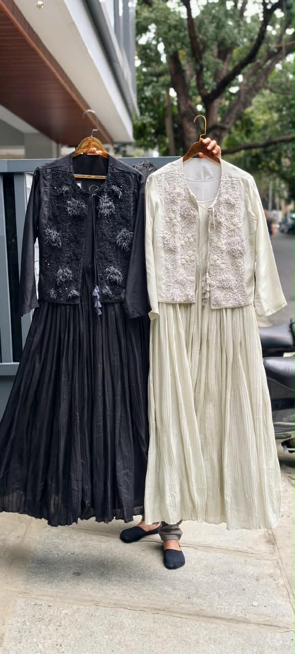 Exclusive Popped Floral Cut-Dana Embellished Outer Jacket With Matching Flared Cane-Cane Gown- 16420