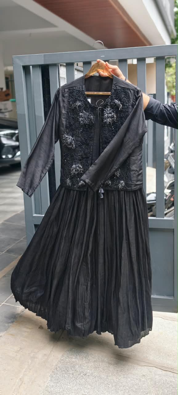 Exclusive Popped Floral Cut-Dana Embellished Outer Jacket With Matching Flared Cane-Cane Gown- 16420