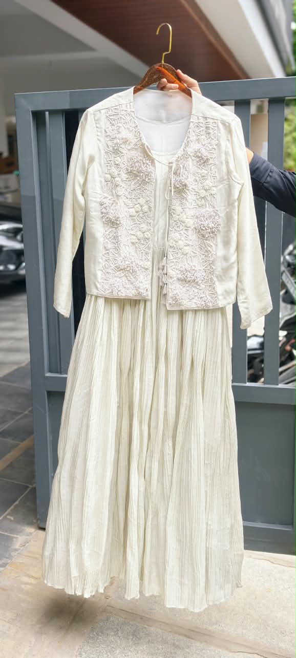 Exclusive Popped Floral Cut-Dana Embellished Outer Jacket With Matching Flared Cane-Cane Gown- 16420