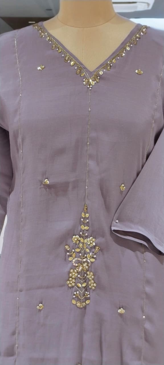 Elegant Beaded Subtle Embroidery Work Surat Mul-Chanderi Straight Full Suit Set With Dupatta- 16370