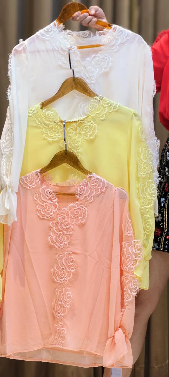 Popped Netted Roseline Flowy Chic Western Top- 16187