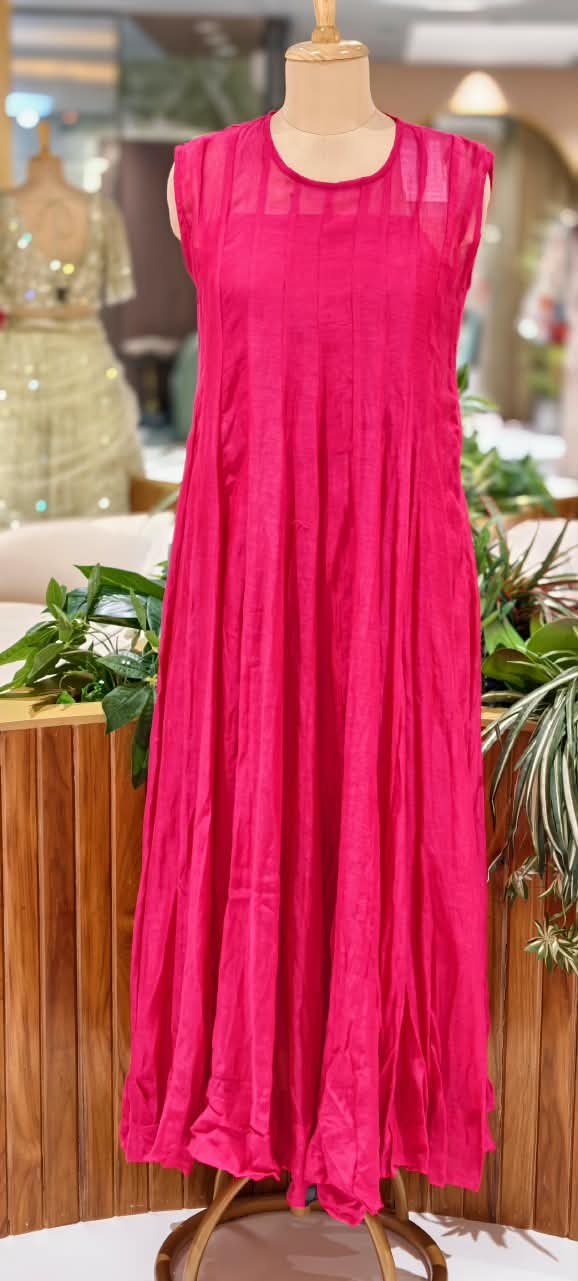 Pure Chanderi Vibrant Tone Ombre Shades Dangle Accent Matching Floral Patch Bustier With Outer Panel Gown Bottom & Dupatta - 16419