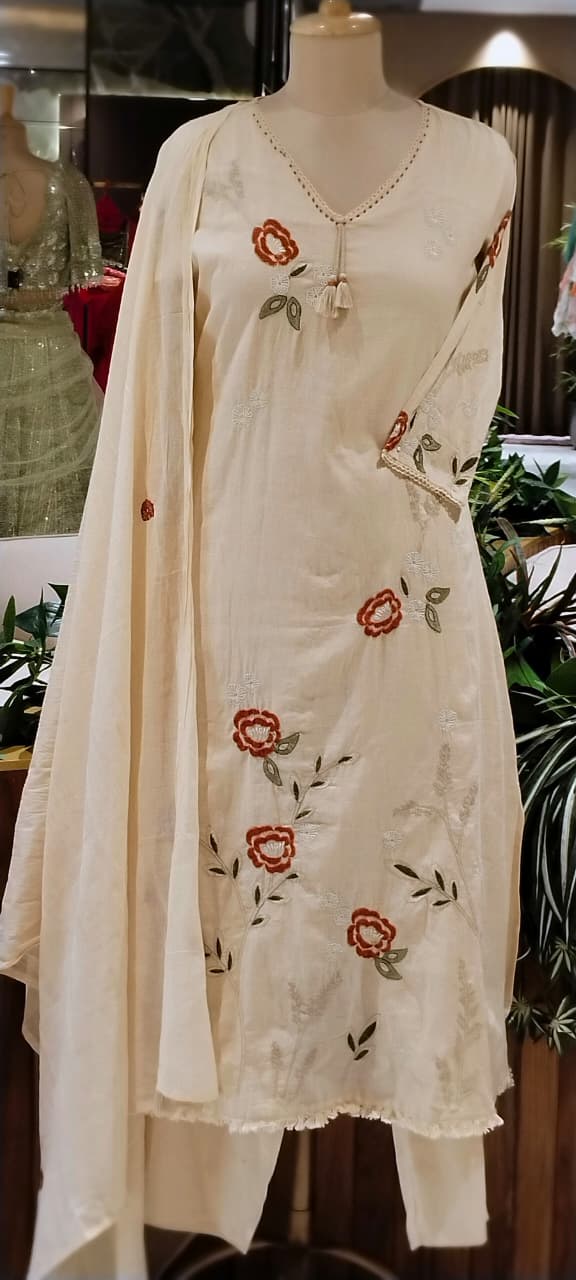 Floral Embroidery Side Slitted V-Neck Full Suit Set with Tassel Detailing & Matching Dupatta- 16522