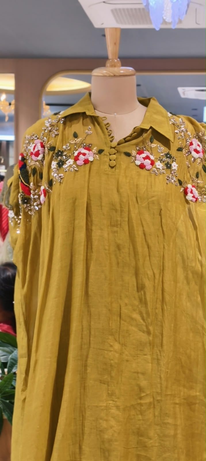 Cute Tiny Floral Highlights Over Shoulder Mul-Chanderi Kurta Pant Set- 16302