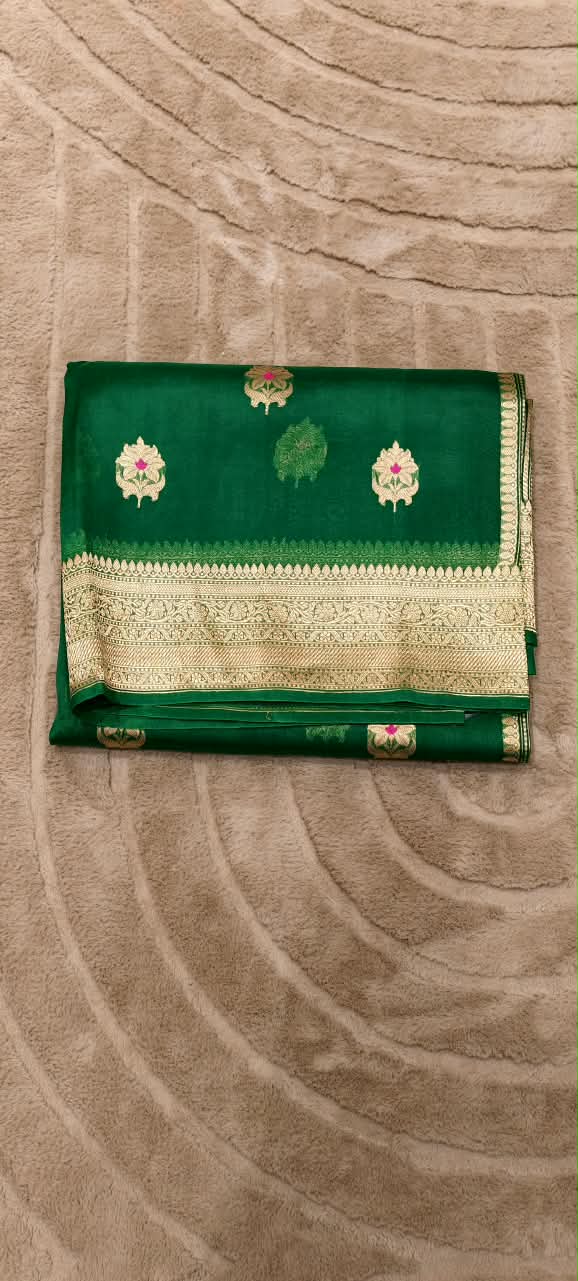 Traditional Kora Handloom Banarasi Saree with Classic Zari Bootis and Grand Woven Border- 16546