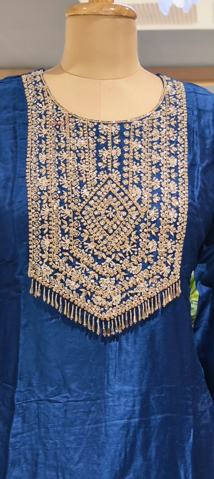 Pittan Work Hand-Embroidered Beaded Fringe Yoke Short Kurta With Farshi Bottom & Matching Dupatta- 16624