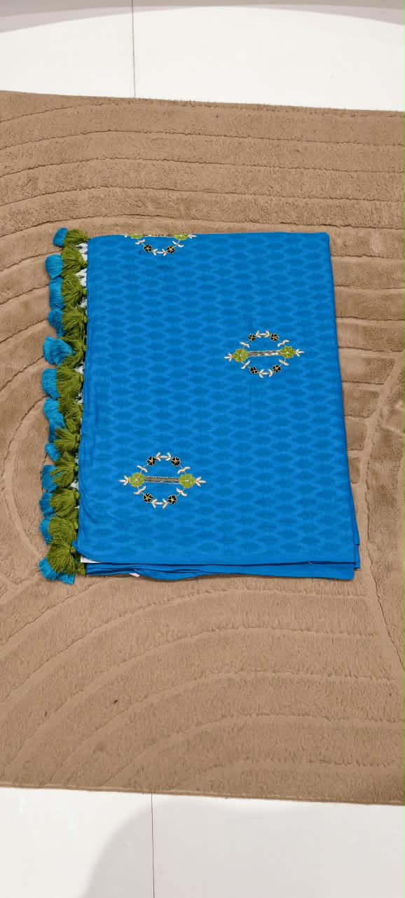 Handloom Cotton Saree with Floral Printed Unstitched Blouse, Intricate Embroidery & Contrast Tassel Border – Turquoise Blue 16611