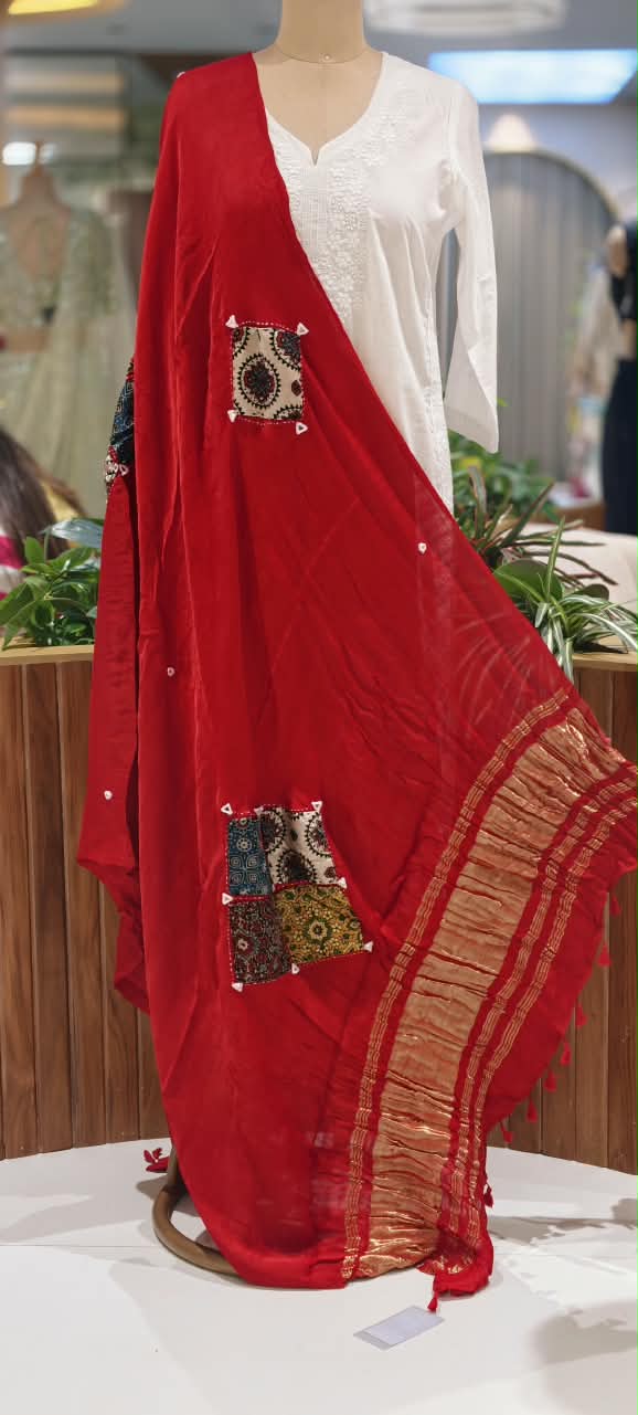 Kalamkari Artistic Traditional Motif With Golden Zari Touch Bordered Dupatta- 16656