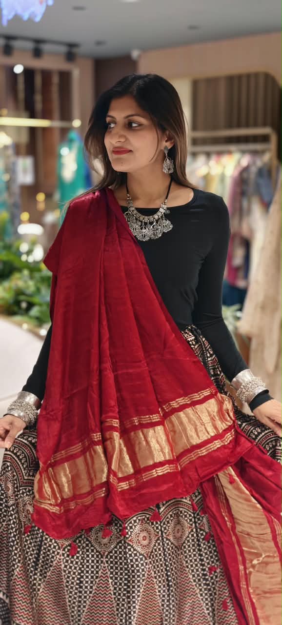 Traditional Festive Zari Woven Border Dupatta with Tassels- 16658