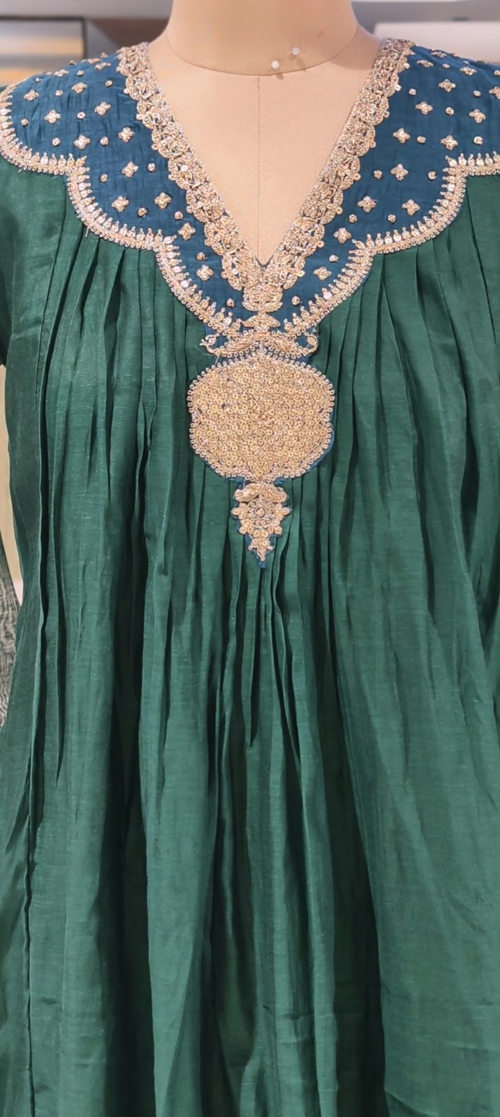 Emerald Green Pure Mul-Chanderi A-line Full Suit Set With Designer Yoke, Scalloped Neckline and Statement Sleeve Detailing- 16719