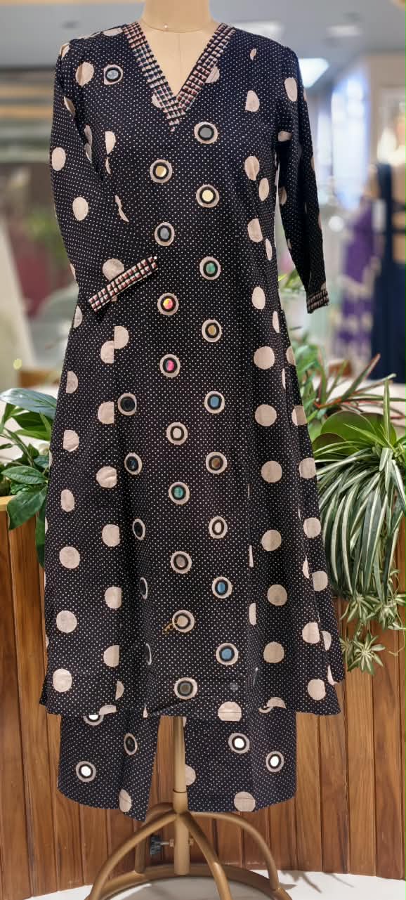 Black Abstract Printed Polka Dot Geometric Motif Detailing A-Line Kurta Pant Set- 16704